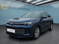 Blau Gebraucht 2024 VW Tiguan SUV | 40.949 € (Teuer)