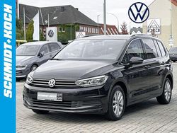 Schwarz Gebraucht 2017 VW Touran Comfortline Van / Kleinbus | 21.990 € (Teuer)