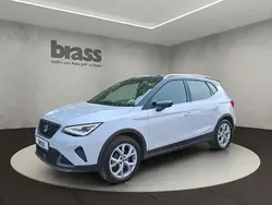 Nevada weiß metallic Gebraucht 2023 Seat Arona FR SUV | 21.480 € (Fairer Preis)