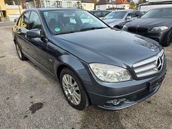 Grau Gebraucht 2010 Mercedes C220 Limousine | 5.490 € (Guter Preis)