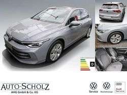 Grau Gebraucht 2024 VW Golf VIII Style Limousine | 29.480 € (Fairer Preis)