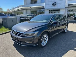 Grau Gebraucht 2023 VW Passat Elegance Kombi | 33.900 € (Fairer Preis)