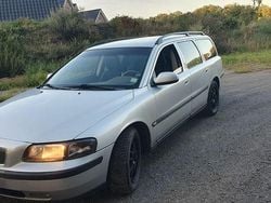 Grau Gebraucht 2002 Volvo V70 Kombi | 700 € (Superpreis)