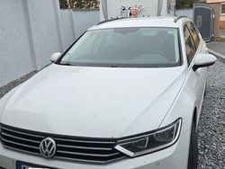 Weiß Gebraucht 2017 VW Passat Trendline Kombi | 11.990 € (Superpreis)