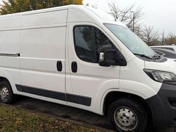 Weiß Gebraucht 2016 Peugeot Boxer Avantage Van | 11.990 € (Guter Preis)