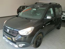 Schwarz Gebraucht 2020 Dacia Dokker Stepway Van / Kleinbus | 14.990 € (Fairer Preis)