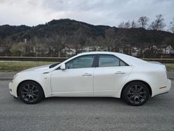 Weiß Gebraucht 2010 Cadillac CTS Limousine | 8.000 €