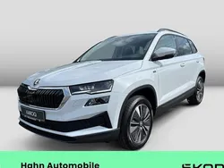Moonweiß perleffekt Gebraucht 2025 Skoda Karoq Tour SUV | 38.890 € (Teuer)