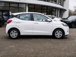 Weiß Neu 2025 Hyundai i10 Select Kleinwagen | 15.490 € (Guter Preis)