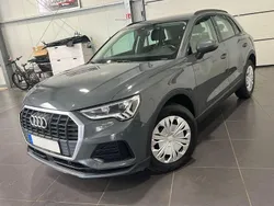 Grau Gebraucht 2021 Audi Q3 Sport SUV | 21.995 €