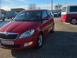 Rot Gebraucht 2011 Skoda Fabia Family Limousine | 4.500 € (Fairer Preis)