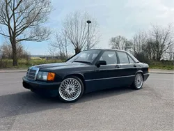 Blau Gebraucht 1992 Mercedes 190 Limousine | 9.999 €