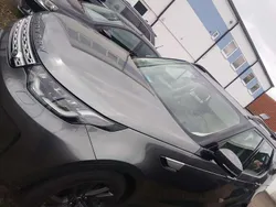 Grau Gebraucht 2018 Land Rover Discovery 5 HSE SUV | 33.000 € (Teuer)