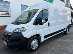 Alpinweiß Gebraucht 2024 Opel Movano Edition Van | 24.990 € (Guter Preis)