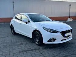 Weiß Gebraucht 2015 Mazda 3 Urban Limited Limousine | 9.499 € (Guter Preis)