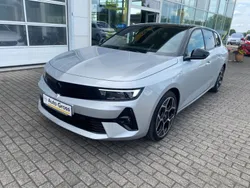 Kristall silber Gebraucht 2023 Opel Astra GS Line Kombi | 28.900 € (Teuer)