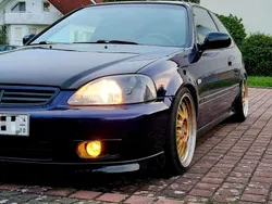Violet Gebraucht 2001 Honda Civic Kleinwagen | 8.000 €