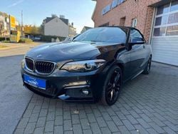 Black sapphire metallic (metallic) Gebraucht 2018 BMW 220 Sport Line Cabrio | 20.595 € (Fairer Preis)