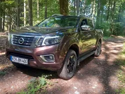 Braun Gebraucht 2021 Nissan Navara Abholung | 28.500 € (Guter Preis)
