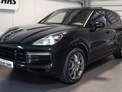 Tiefschwarz (metallic) Gebraucht 2019 Porsche Cayenne Turbo Sport SUV | 64.990 € (Superpreis)