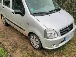 Silber Gebraucht 2004 Suzuki Wagon R Kleinwagen | 2.500 €