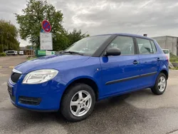 Blau Gebraucht 2009 Skoda Fabia Classic Kleinwagen | 1.999 € (Fairer Preis)