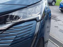 Blau metallic Gebraucht 2023 Peugeot 3008 Allure | 25.700 € (Guter Preis)