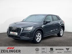 Grau Gebraucht 2023 Audi Q2 Comfort SUV | 20.895 € (Guter Preis)