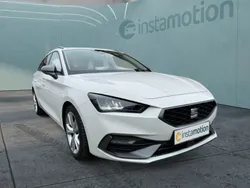Weiß Gebraucht 2024 Seat Leon FR Van / Kleinbus | 25.940 € (Guter Preis)