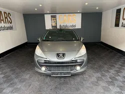 Grau Gebraucht 2008 Peugeot 207 CC Roland Garros Cabrio | 2.900 € (Guter Preis)