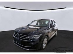 Deep black Gebraucht 2022 VW Tiguan Elegance SUV | 30.441 € (Fairer Preis)