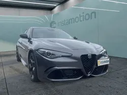 Grau Gebraucht 2023 Alfa Romeo Giulia Quadrifoglio Limousine | 70.500 € (Fairer Preis)