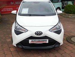 Weiß Gebraucht 2019 Toyota Aygo X-cite Kleinwagen | 11.980 € (Teuer)