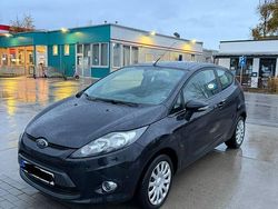 Schwarz Gebraucht 2012 Ford Fiesta Limousine | 4.499 €