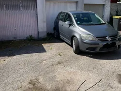Grau Gebraucht 2005 VW Golf Plus Cross Comfortline Van / Kleinbus | 1.300 € (Superpreis)