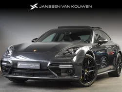 Grau Gebraucht 2020 Porsche Panamera Turbo S Limousine | 99.800 € (Guter Preis)