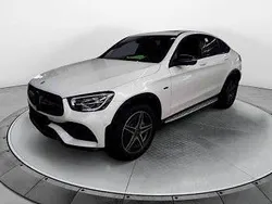 Diamantweiss Gebraucht 2020 Mercedes GLC300e AMG line Coupé | 31.299 € (Guter Preis)