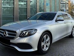 Schwarz Gebraucht 2018 Mercedes E220 Kombi | 17.999 € (Superpreis)