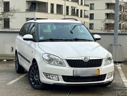 Weiß Gebraucht 2011 Skoda Fabia Kombi | 3.999 € (Fairer Preis)
