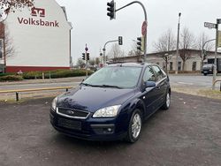 Atlantikblau Gebraucht 2005 Ford Focus Kleinwagen | 2.990 € (Fairer Preis)
