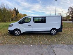 Weiß Gebraucht 2023 Renault Trafic Van / Kleinbus | 29.900 € (Fairer Preis)