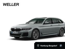 Skyscraper grau (grau) Gebraucht 2024 BMW 520 M Sport Kombi | 43.950 € (Etwas zu teuer)