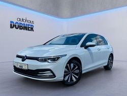 Weiß Gebraucht 2024 VW Golf VIII Move Limousine | 25.900 € (Fairer Preis)