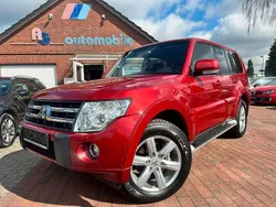 Rot Gebraucht 2011 Mitsubishi Pajero Intense SUV | 10.900 € (Teuer)