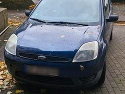 Blau Gebraucht 2006 Ford Fiesta Kleinwagen | 300 € (Superpreis)