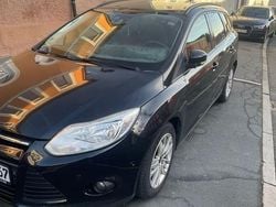 Schwarz Gebraucht 2012 Ford Focus Titanium Kombi | 2.700 € (Superpreis)