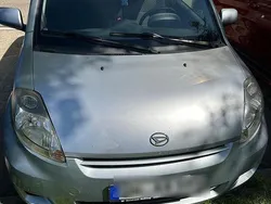 Grau Gebraucht 2009 Daihatsu Sirion Kleinwagen | 2.600 € (Fairer Preis)