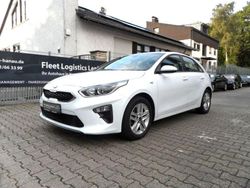 Weiß Gebraucht 2020 Kia Ceed Edition 7 Limousine | 13.200 € (Fairer Preis)