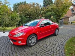 Rot Gebraucht 2007 Peugeot 206 CC Cabrio | 5.999 €