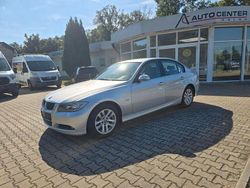 Silber Gebraucht 2007 BMW 318 Limousine | 3.999 € (Guter Preis)